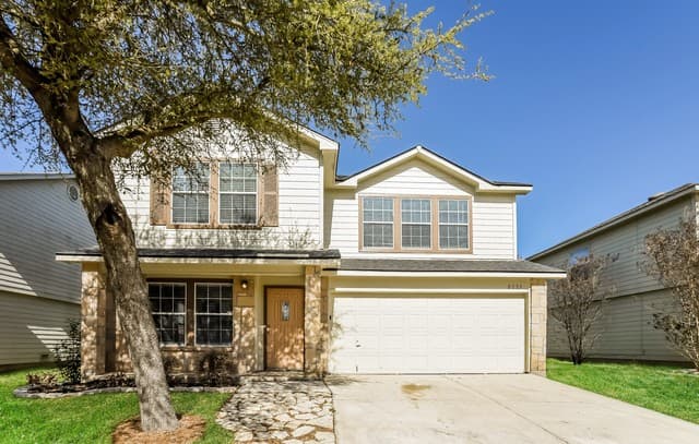 4-bedroom home for sale at 8039 Silver Grv in San Antonio TX
