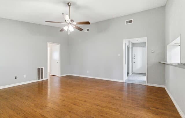 Home for sale at 5719 Creekwood St in San Antonio, TX — photo 4