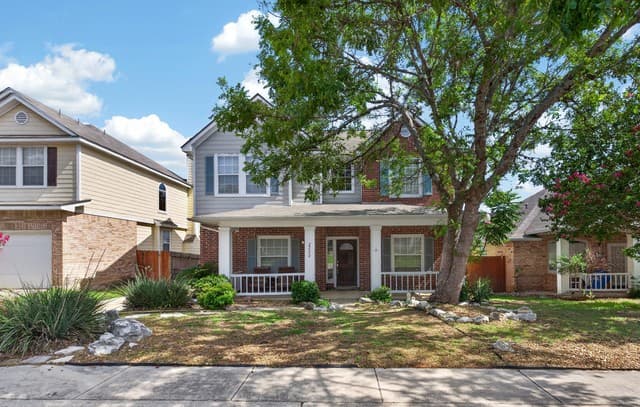 Home for sale at 2222 Cardigan Hl in San Antonio, TX — photo 2