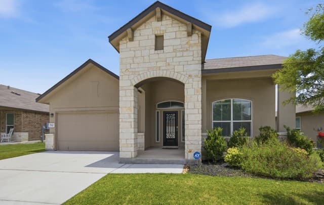 Home for sale at 712 Rushing Banks in Cibolo, TX — photo 2
