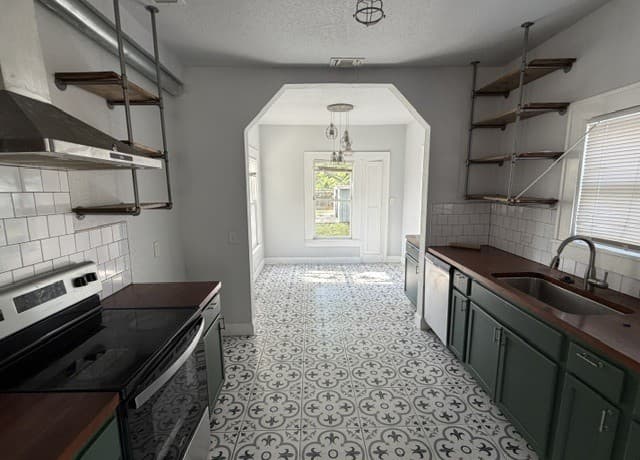 Home for sale at 703 Avant in San Antonio, TX — photo 3