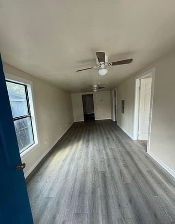 Home for sale at 1623 Montezuma St in San Antonio, TX — photo 2