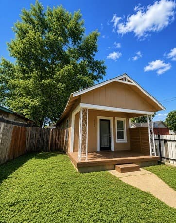 Home for sale at 2216 San Fernando St in San Antonio, TX — photo 2