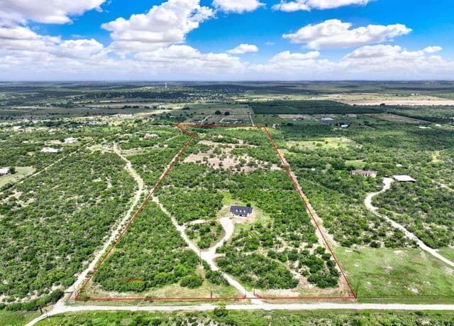 Home for sale at 618 Private Road 5769 in Castroville, TX — photo 2