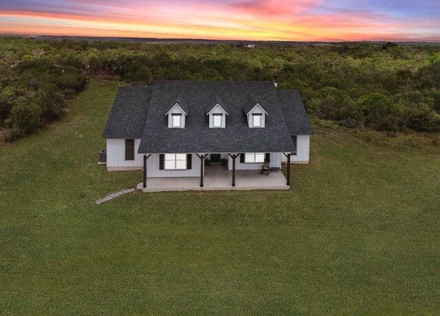 Home for sale at 618 Private Road 5769 in Castroville, TX — photo 4