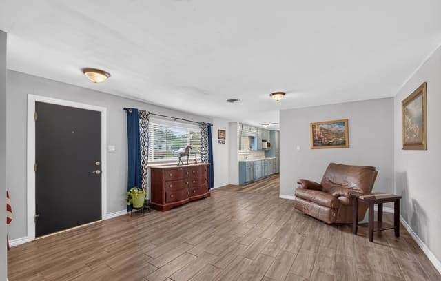 Home for sale at 203 & 209 Greenlawn in Pleasanton, TX — photo 4
