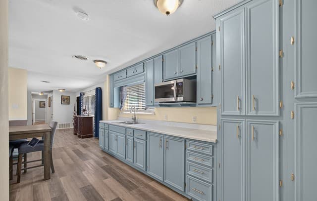 Home for sale at 203 & 209 Greenlawn in Pleasanton, TX — photo 5