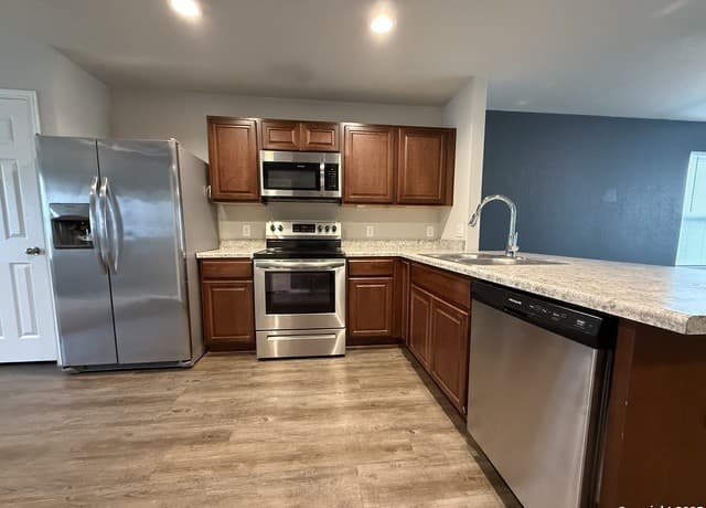 Home for sale at 8114 Apex Vw in San Antonio, TX — photo 3