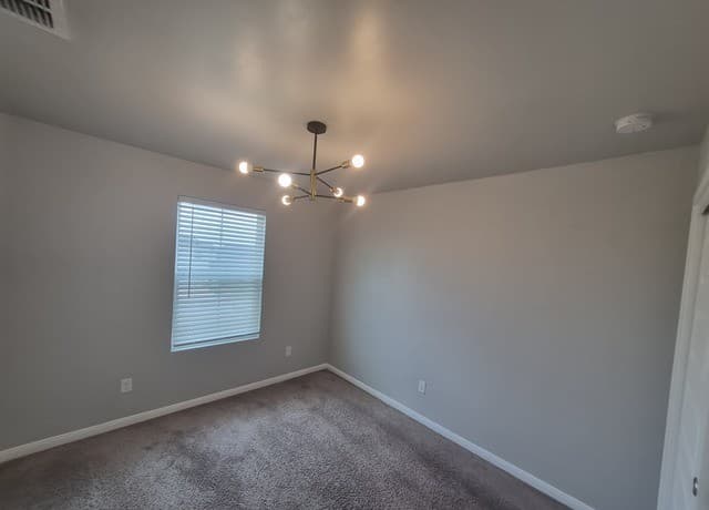 4-bedroom rental at 13023 Kathleen St. in St.Hedwig, TX — photo 5