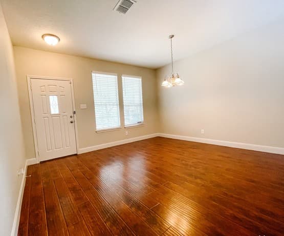 3-bedroom rental at 7738 Paraiso Cir in Boerne, TX — photo 3
