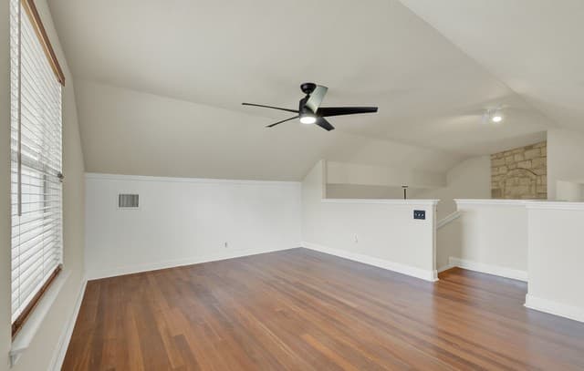 Home for sale at 1840 Rustic Oak Ln in Spring Branch, TX — photo 4