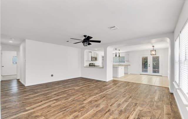 Home for sale at 4527 Sherwood in San Antonio, TX — photo 2