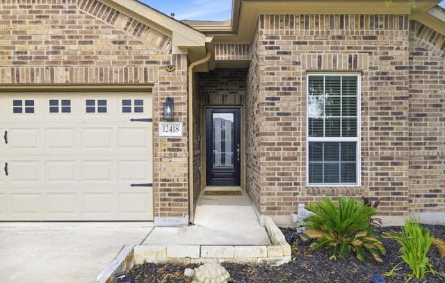 Home for sale at 12418 Belfort Pt in Schertz, TX — photo 3
