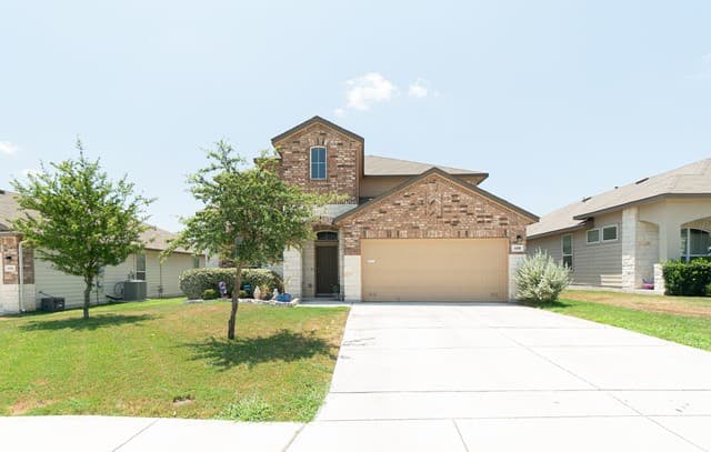 5-bedroom rental at 608 Smooth Wine in Cibolo, TX — photo 2