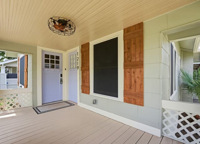 2-bedroom rental at 1219 E Drexel Ave in San Antonio, TX — photo 2