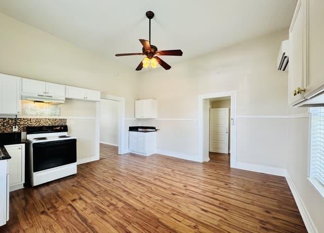 2-bedroom rental at 140 Furnish Ave in San Antonio, TX — photo 5