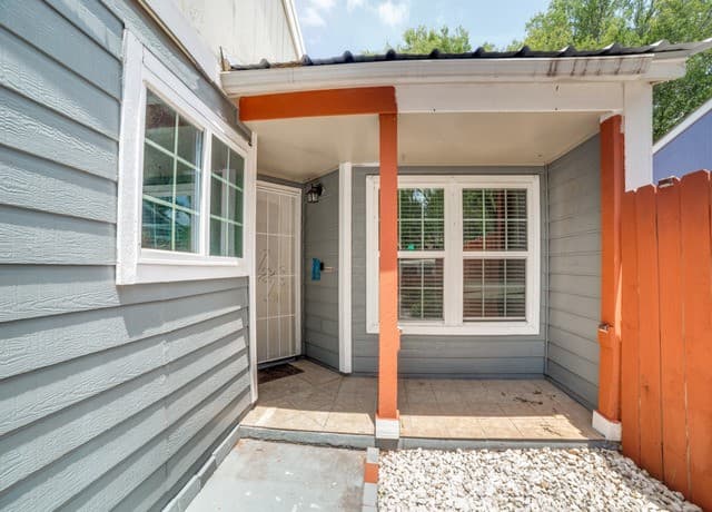 Home for sale at 2882 Cherry Field Dr in San Antonio, TX — photo 3