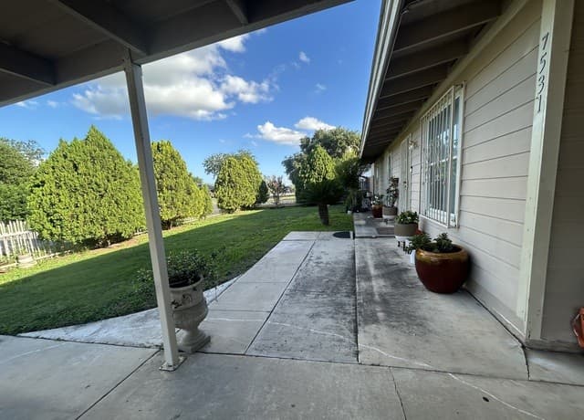 Home for sale at 7531 Alpine Valley Dr in San Antonio, TX — photo 3