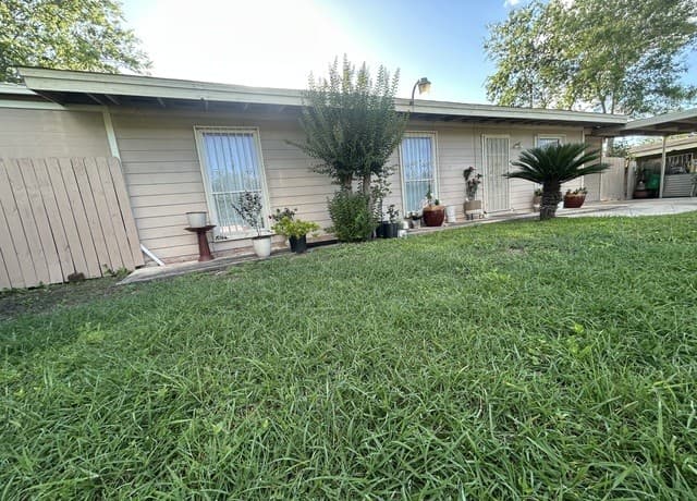Home for sale at 7531 Alpine Valley Dr in San Antonio, TX — photo 5