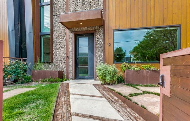4-bedroom rental at 310 Clay Unit 12 in San Antonio, TX — photo 2