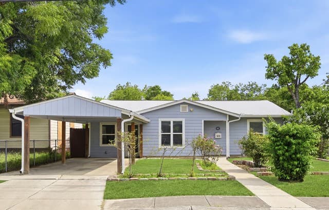 Home for sale at 511 Lovera Blvd in San Antonio, TX — photo 1