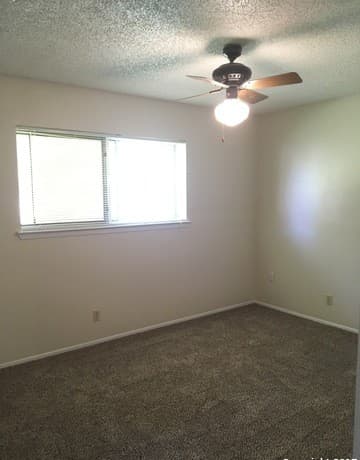 3-bedroom rental at 501 Marilyn Dr in Schertz, TX — photo 5
