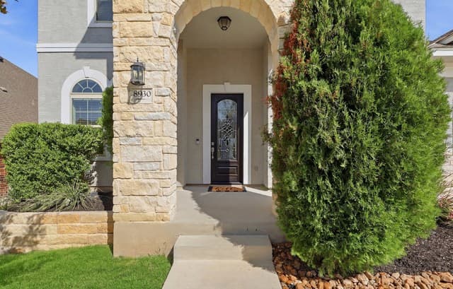 Home for sale at 8930 Irving Hl in Boerne, TX — photo 5