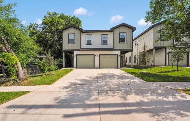 3-bedroom rental at 521 Dakota Unit 102 in San Antonio, TX — photo 2
