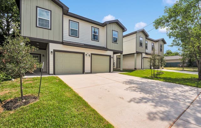 3-bedroom rental at 521 Dakota Unit 102 in San Antonio, TX — photo 3