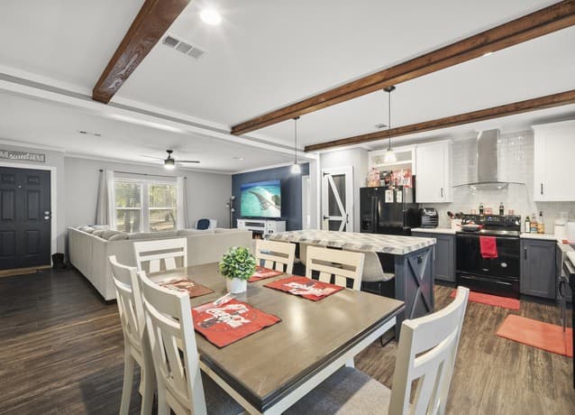 4-bedroom home for sale at 1919 Blackjack Vw in San Antonio TX