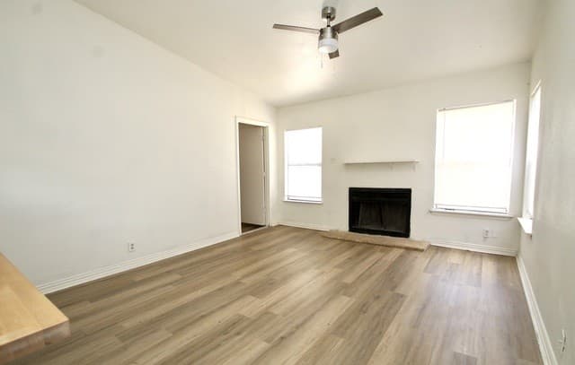 Home for sale at 4001 Colonial Sun Dr in San Antonio, TX — photo 4
