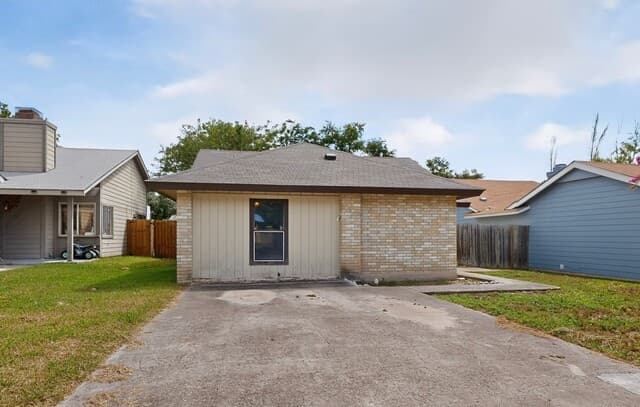 Home for sale at 8723 Meadow Song in Converse, TX — photo 3