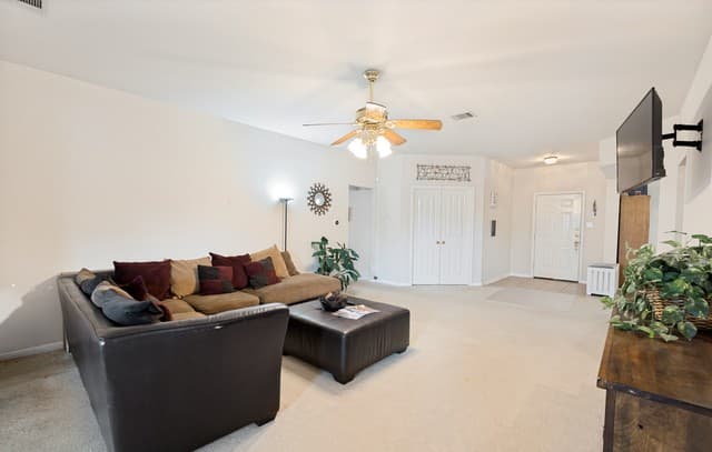 Home for sale at 253 Tierra Grande in Cibolo, TX — photo 4