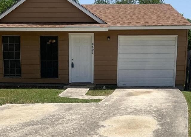 Home for sale at 8806 Wild Mdws in Converse, TX — photo 2