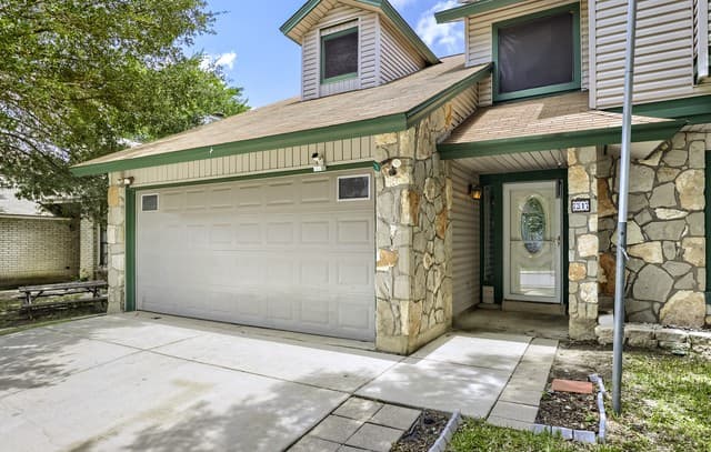 Home for sale at 7317 Estrid Trl in San Antonio, TX — photo 3