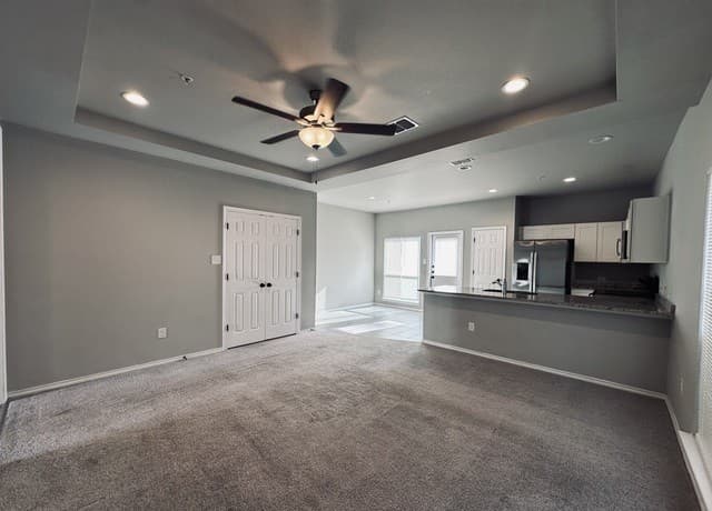 3-bedroom rental at 4122 Swans Lndg Unit 301 in San Antonio, TX — photo 5