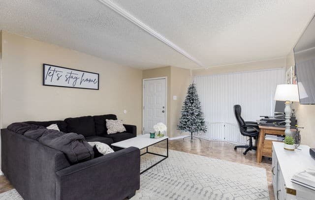 Home for sale at 10610 Green Vista St in San Antonio, TX — photo 4