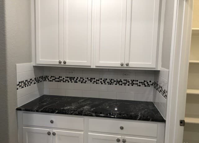 5-bedroom rental at 408 Landmark Stone in Cibolo, TX — photo 5