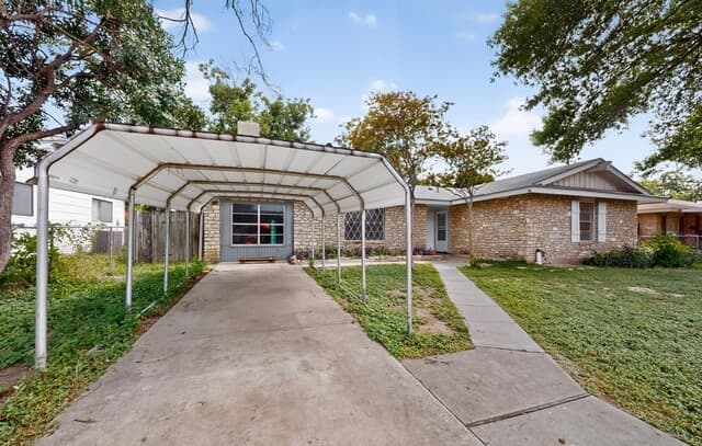 Home for sale at 5215 Village Row in San Antonio, TX — photo 3