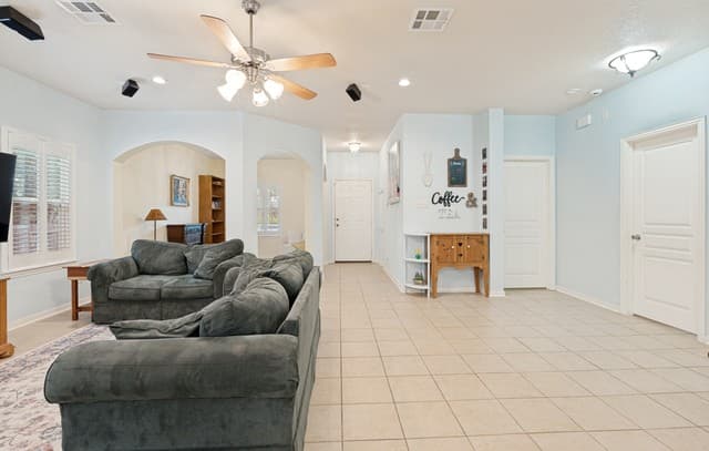 Home for sale at 422 Weatherby Dr in Spring Branch, TX — photo 5
