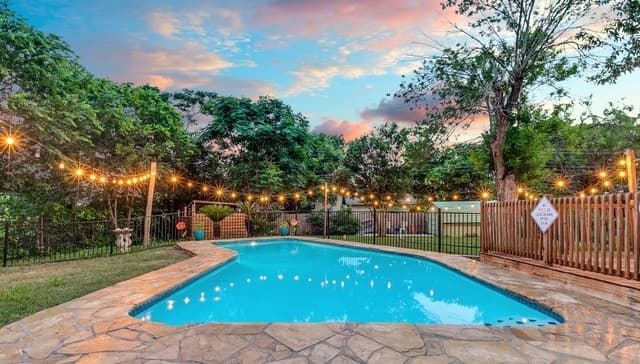 Home for sale at 346 Shannon Lee in San Antonio, TX — photo 1