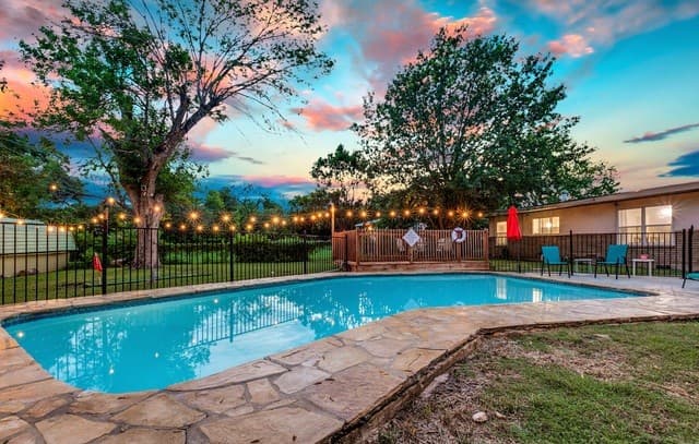 Home for sale at 346 Shannon Lee in San Antonio, TX — photo 2