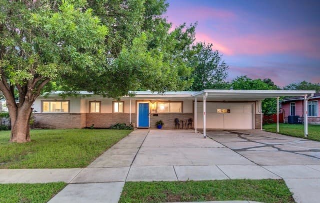 Home for sale at 346 Shannon Lee in San Antonio, TX — photo 4