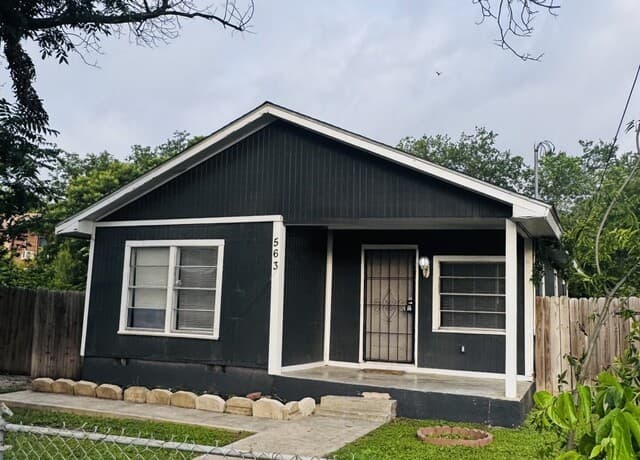 2-bedroom rental at 563 N San Horacio Ave in San Antonio TX