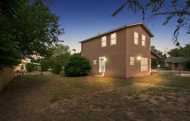 Home for sale at 438 Cresthill Rd in San Antonio, TX — photo 5