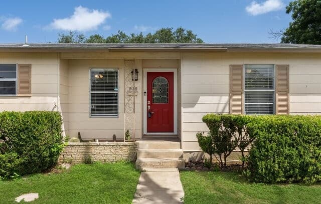 4-bedroom rental at 515 Mitchell Ave in Schertz, TX — photo 3