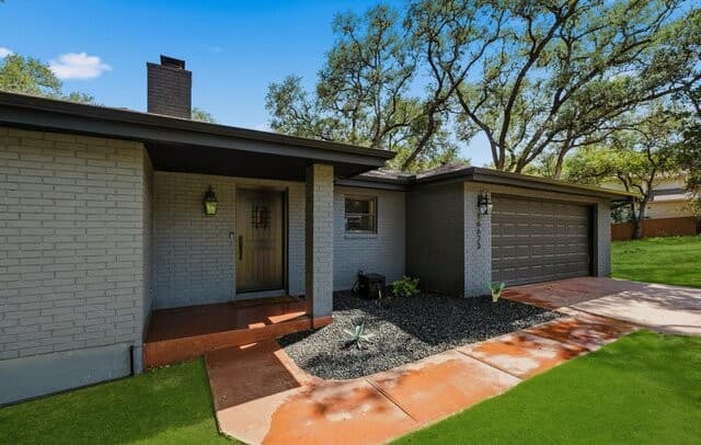 Home for sale at 16623 Springhill in San Antonio, TX — photo 3