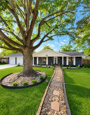 Home for sale at 641 Richfield Dr. in Windcrest, TX — photo 1