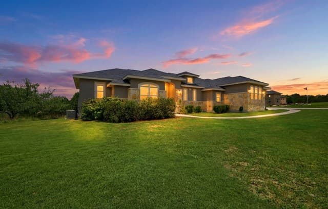 Home for sale at 124 Merlin Ct in Spring Branch, TX — photo 3