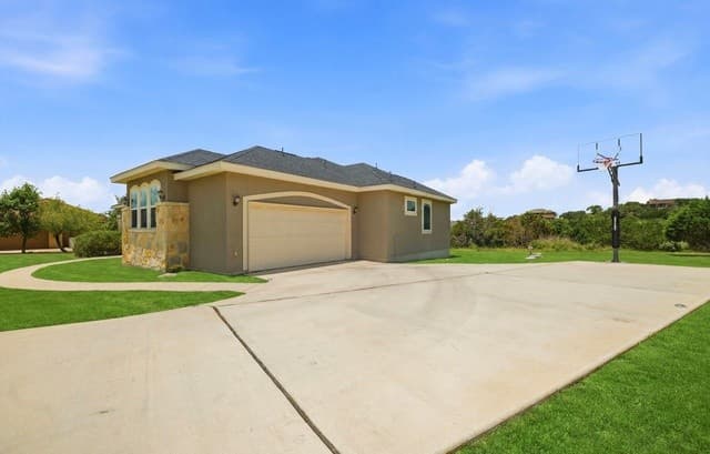 Home for sale at 124 Merlin Ct in Spring Branch, TX — photo 4